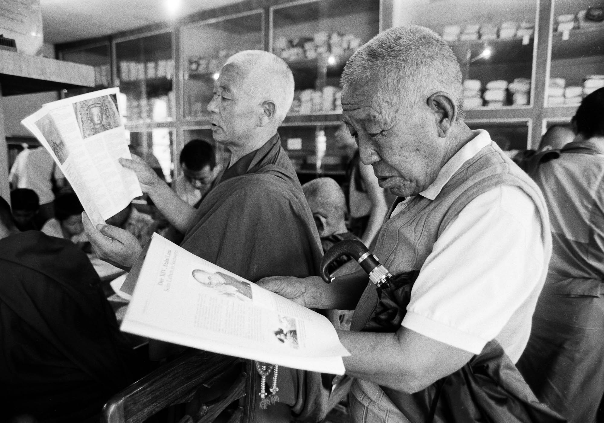 Tibetans in dharmsala 22