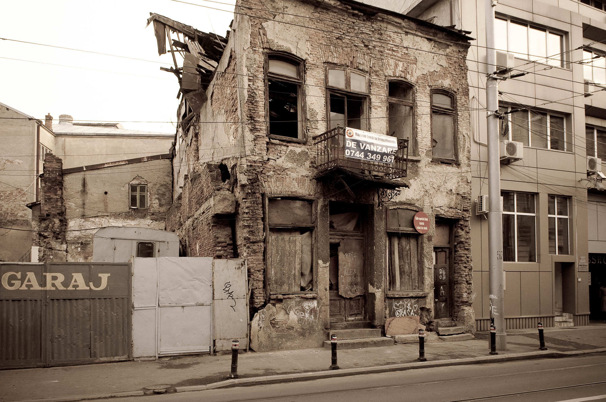 Bucharest decay 6
