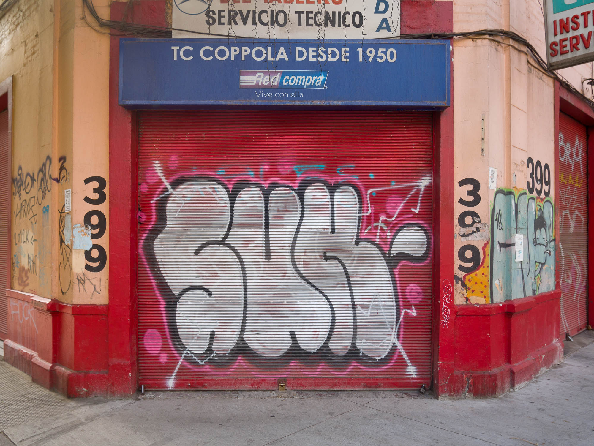 Santiago Signs 2