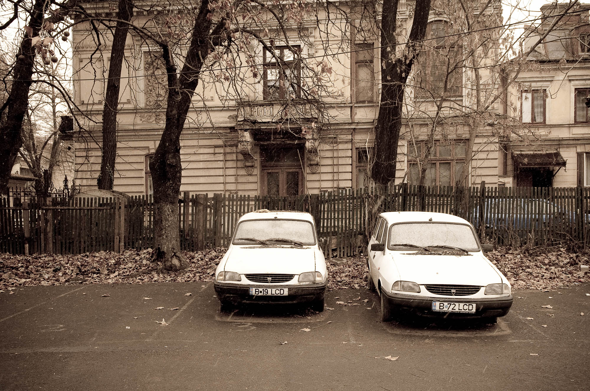 Bucharest decay 40